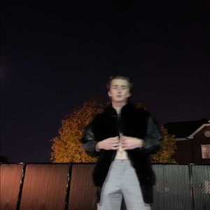 Meet your Posher, Philip